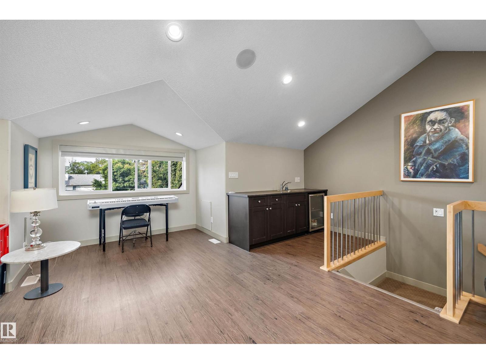 11534 122 ST NW - 39