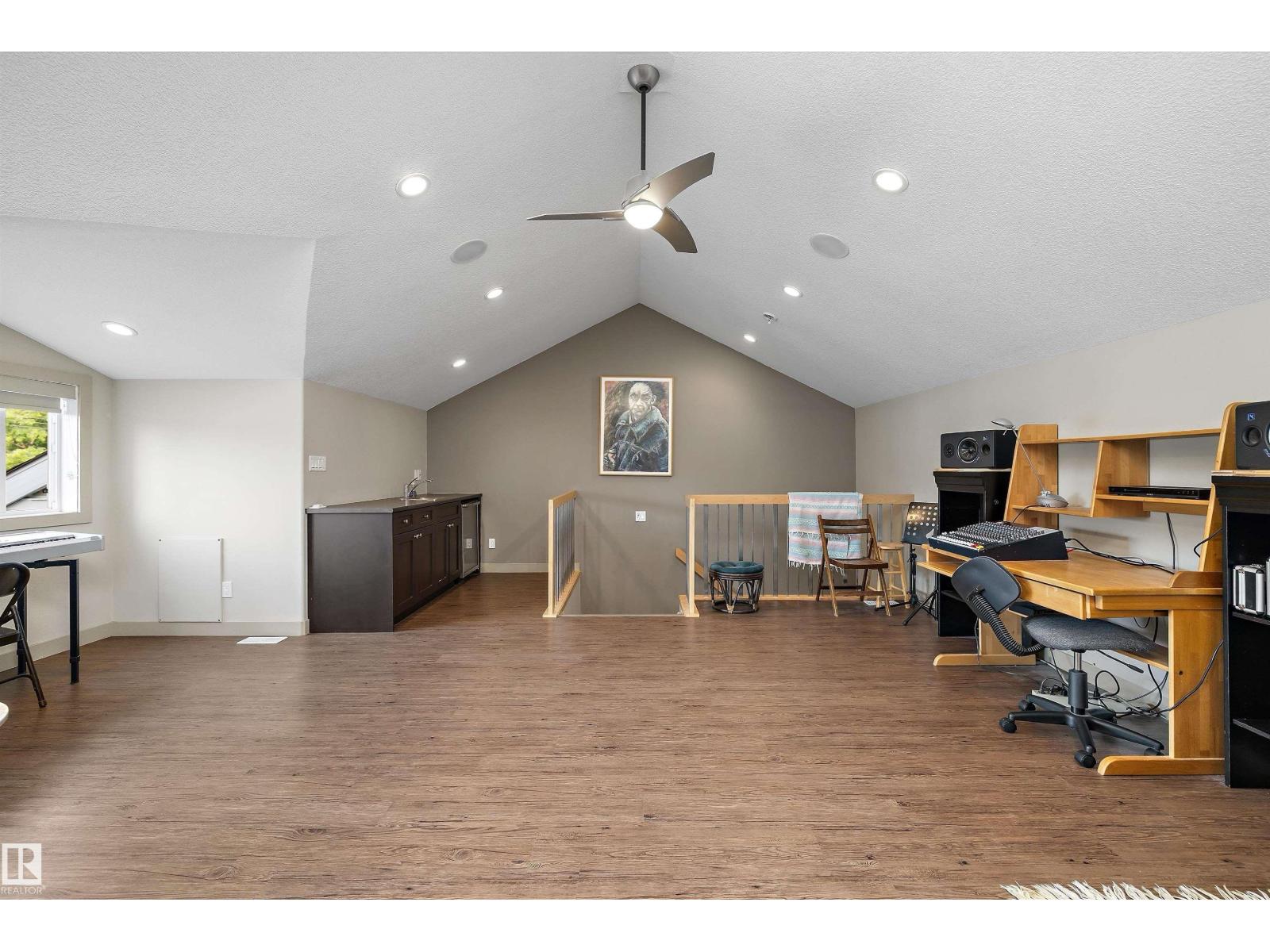 11534 122 ST NW - 38