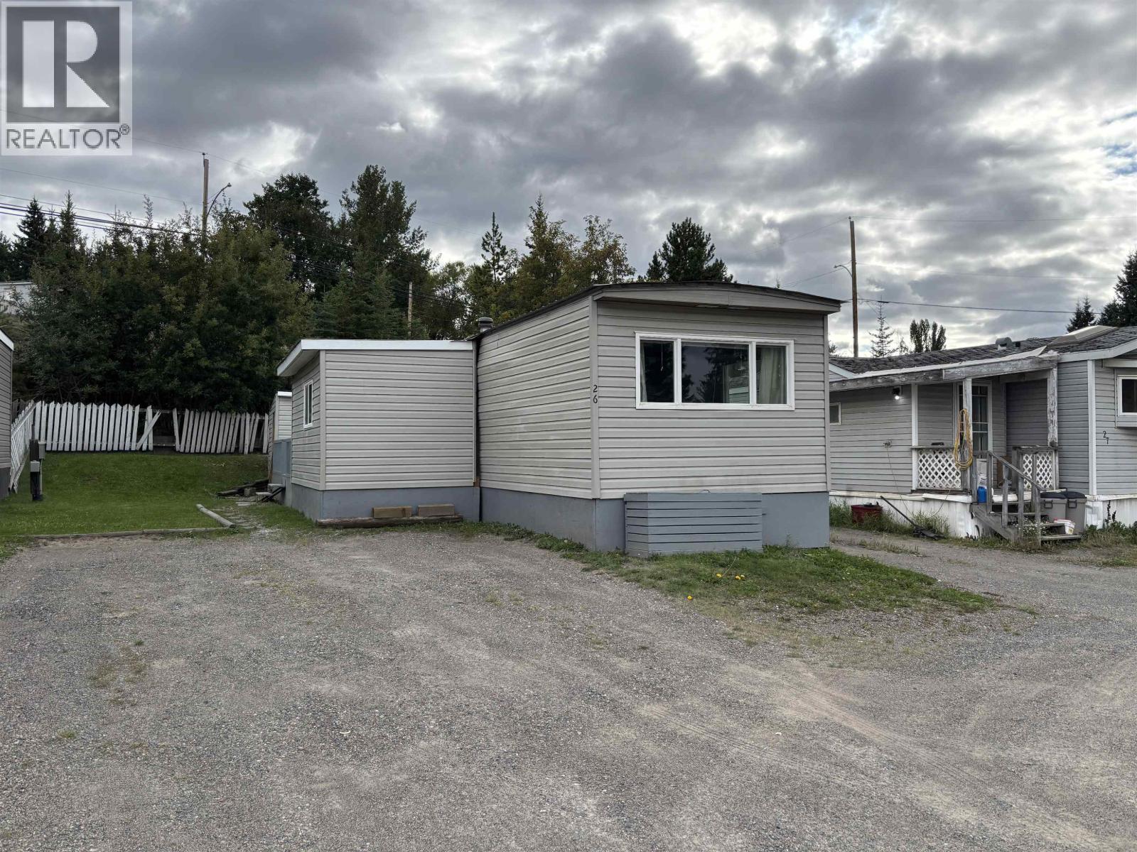 #26 2091 E 16 HIGHWAY - Image 11