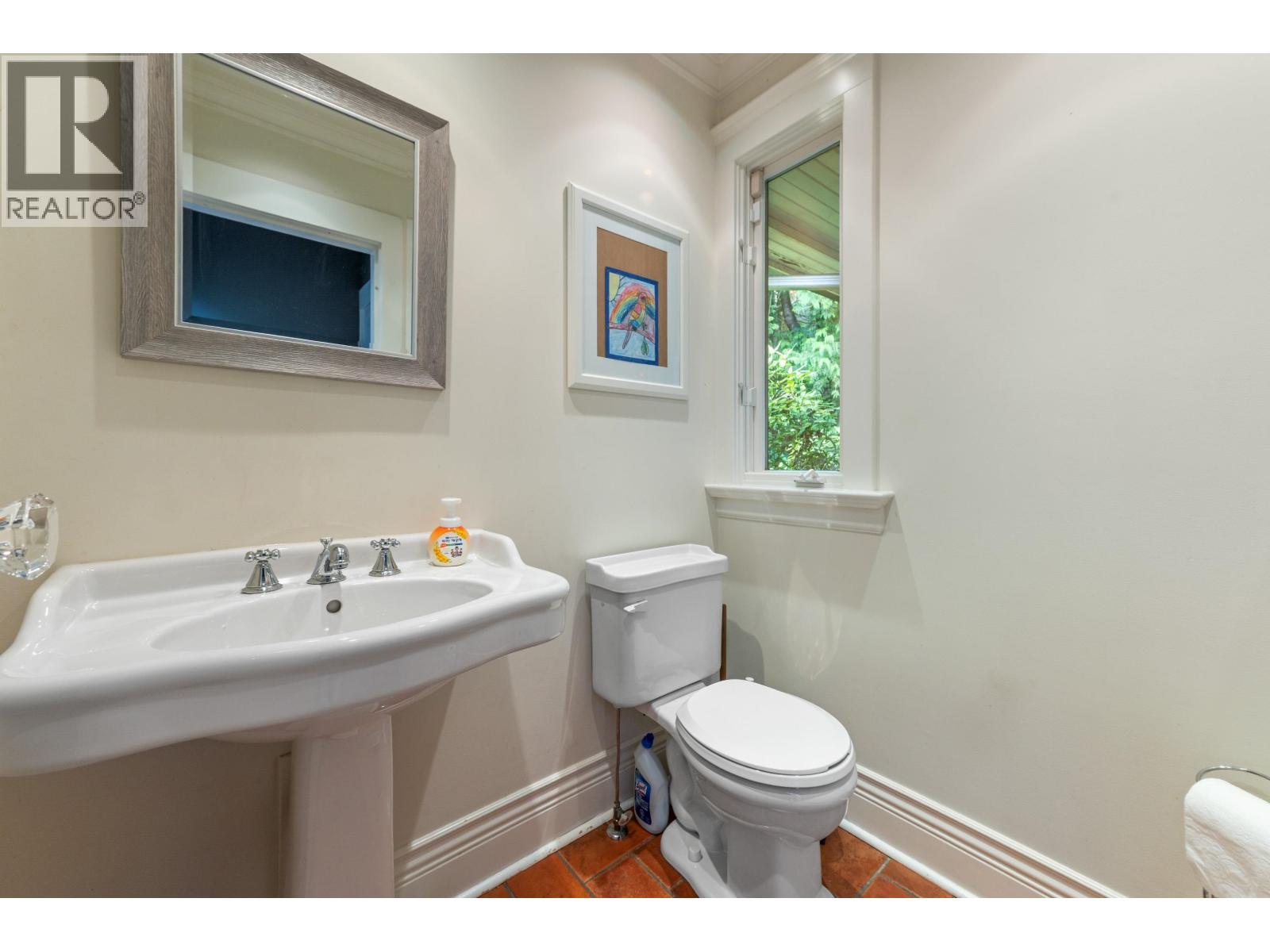 1340 PALMERSTON AVENUE, West Vancouver