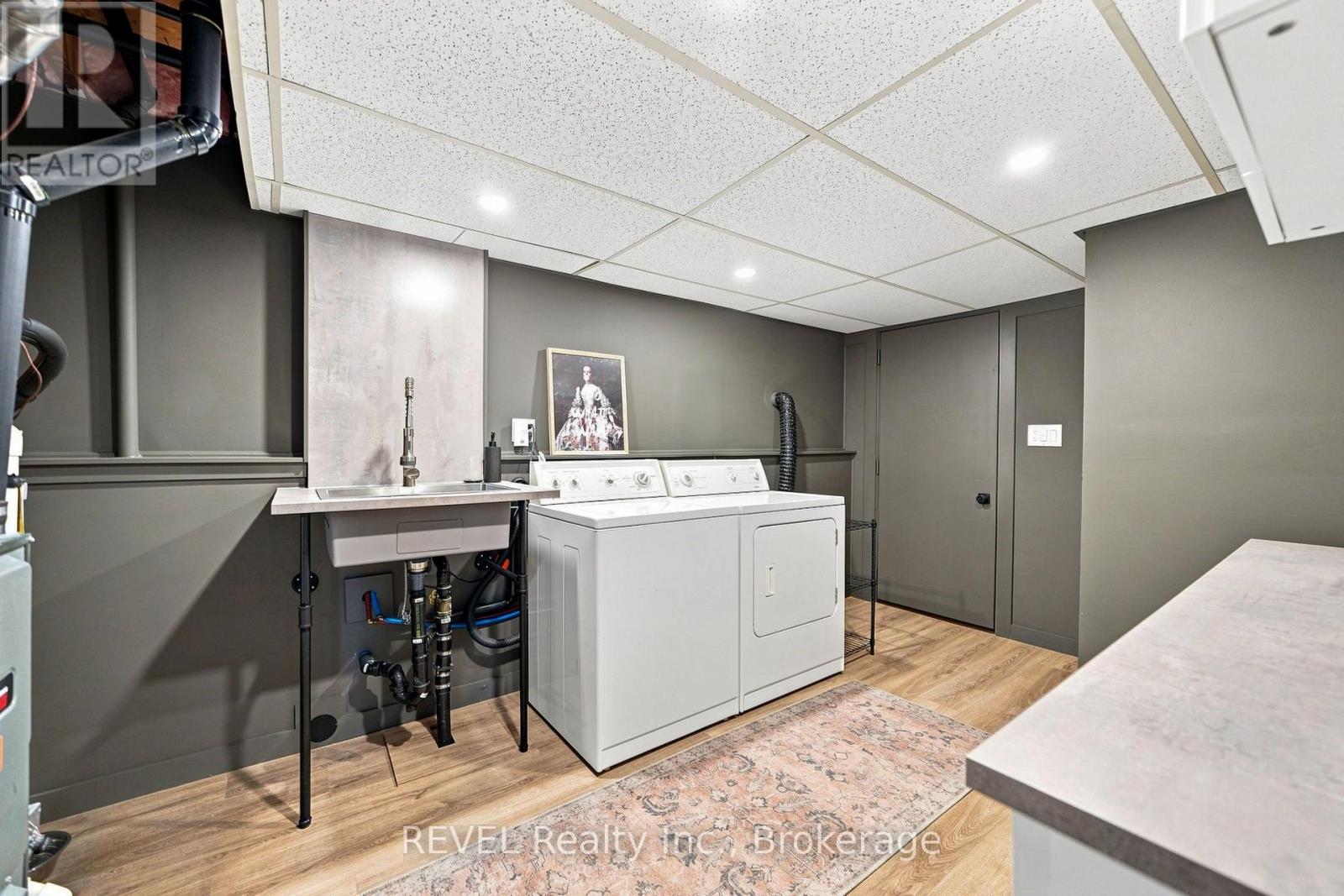 34 OAKWOOD STREET - 23
