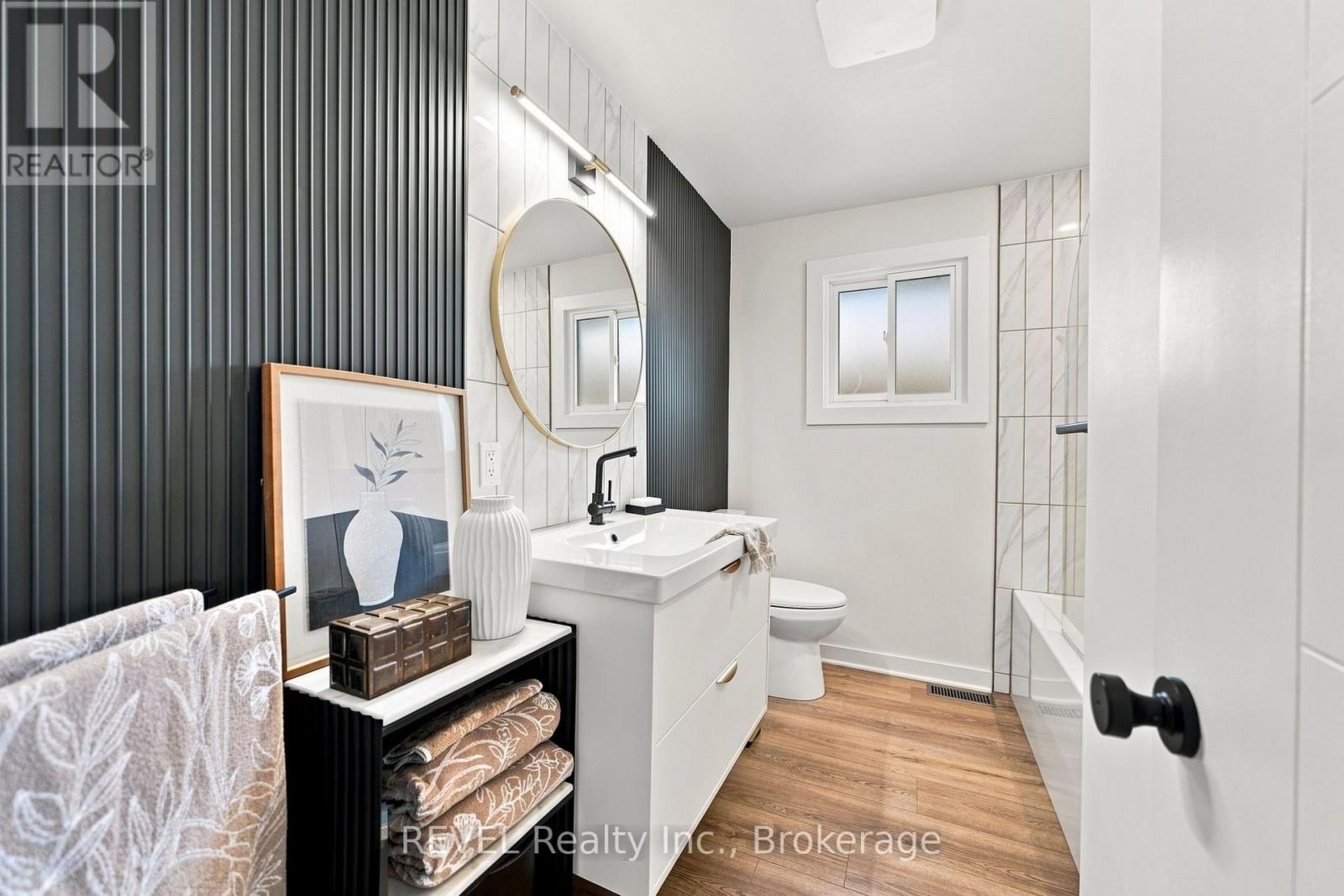 34 OAKWOOD STREET - 9