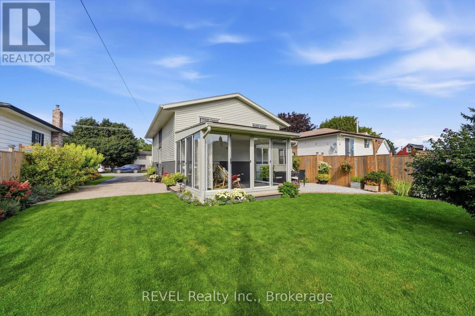34 OAKWOOD STREET - 28