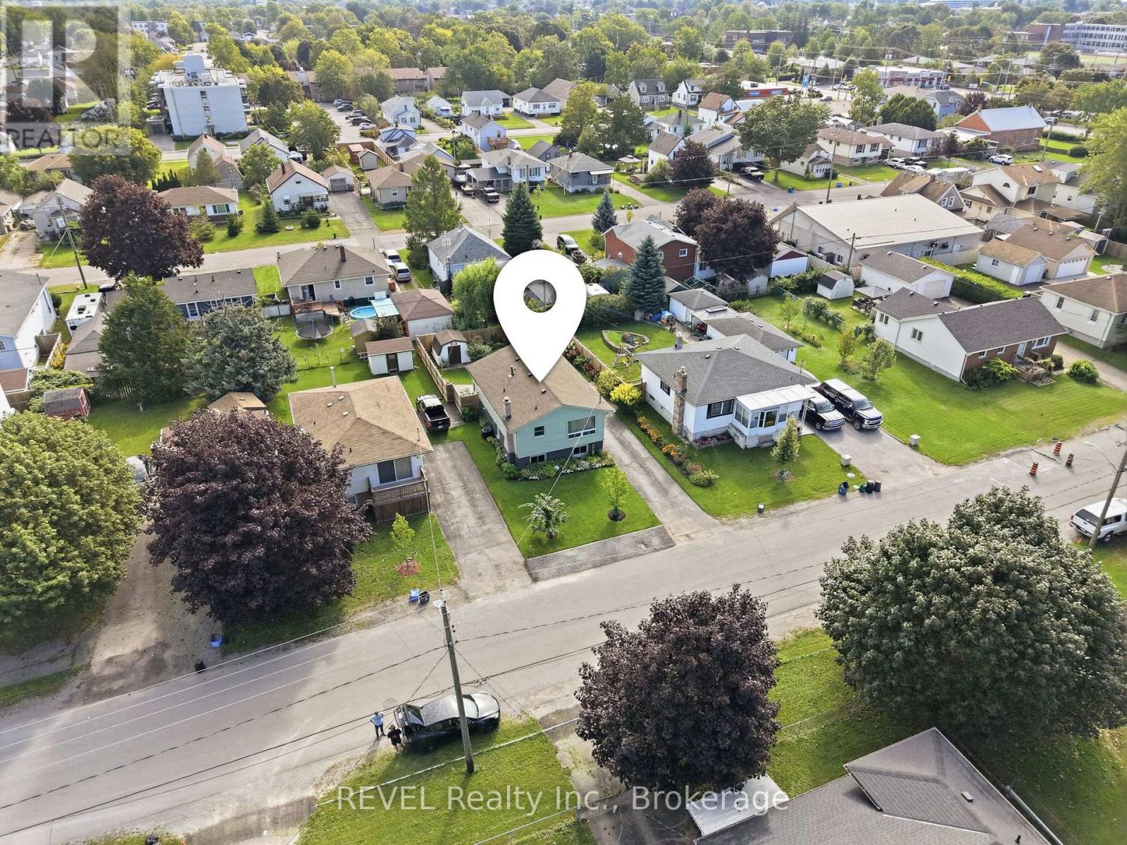 34 OAKWOOD STREET - 38