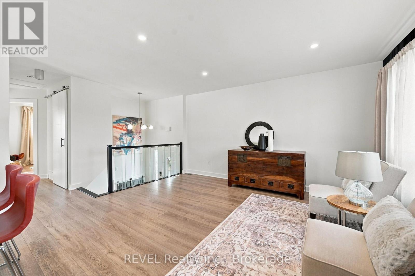 34 OAKWOOD STREET - 8