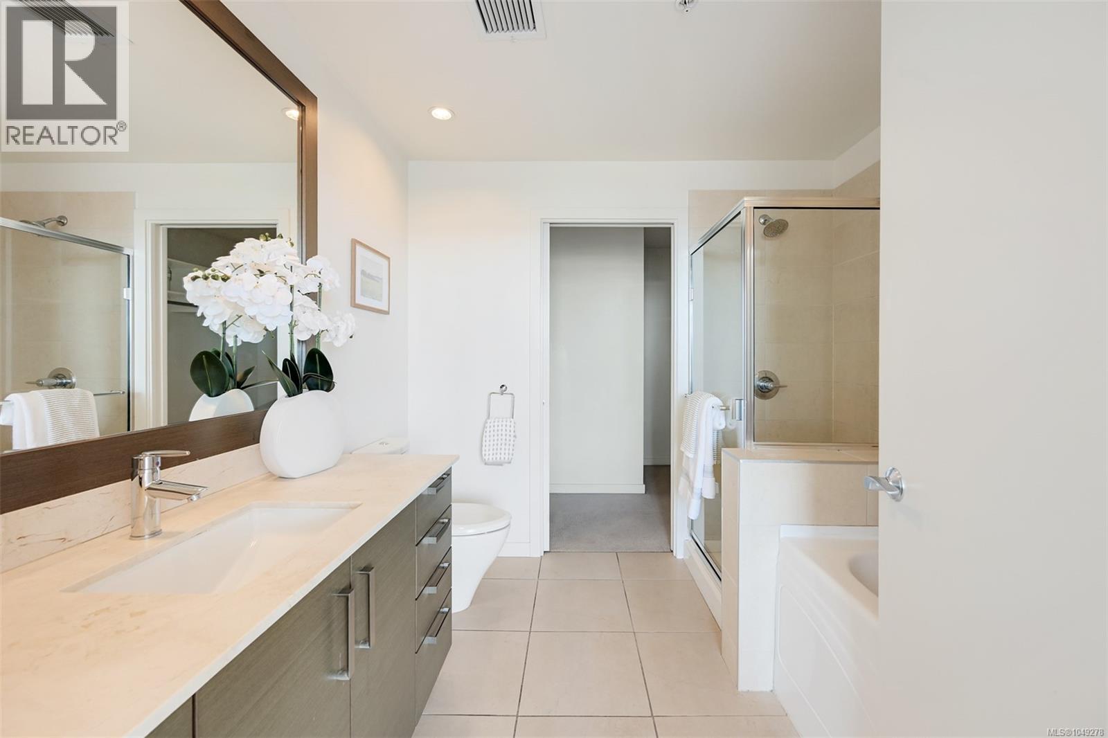 #406 399 Tyee Rd - 39