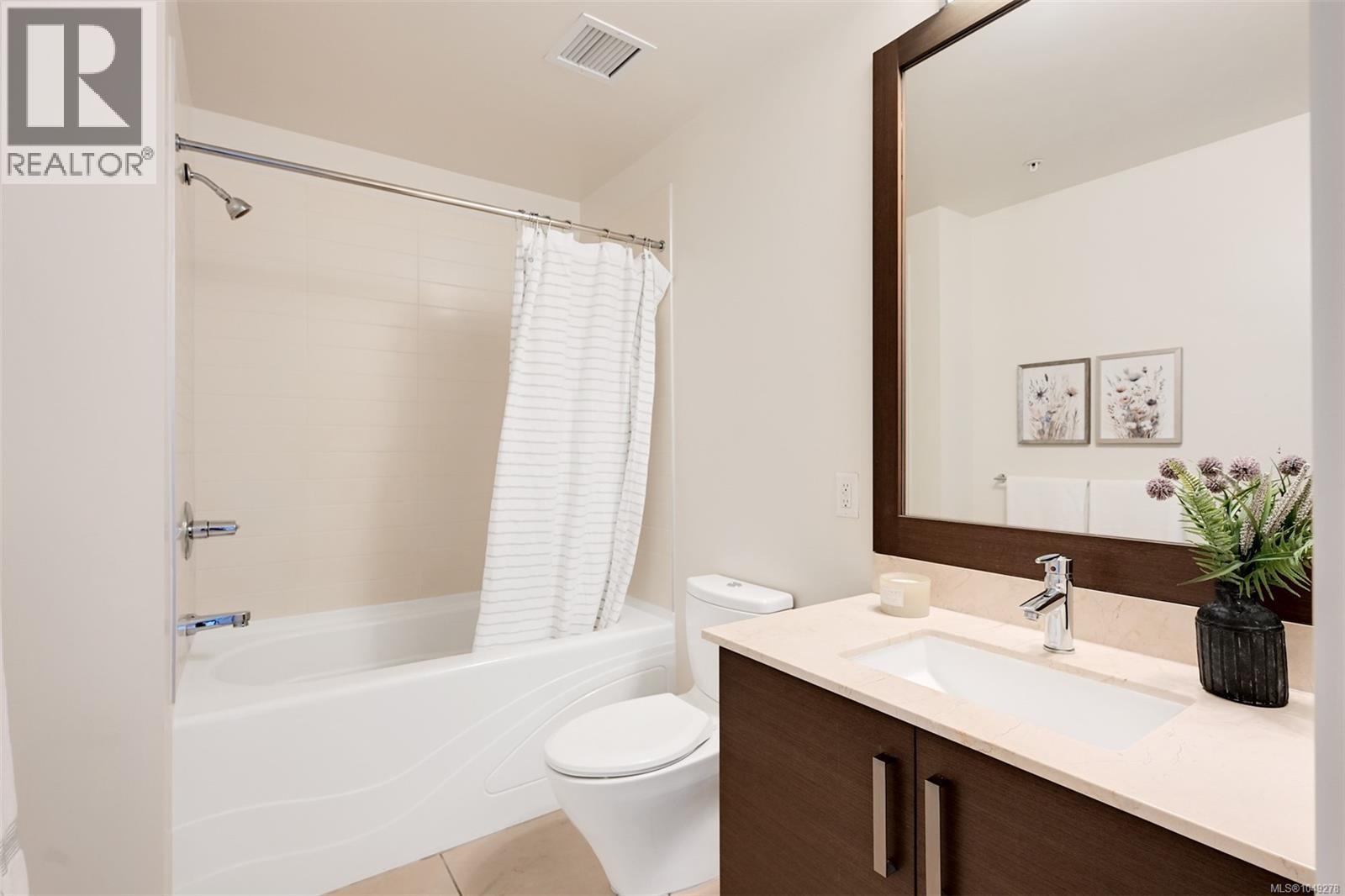 #406 399 Tyee Rd - 44