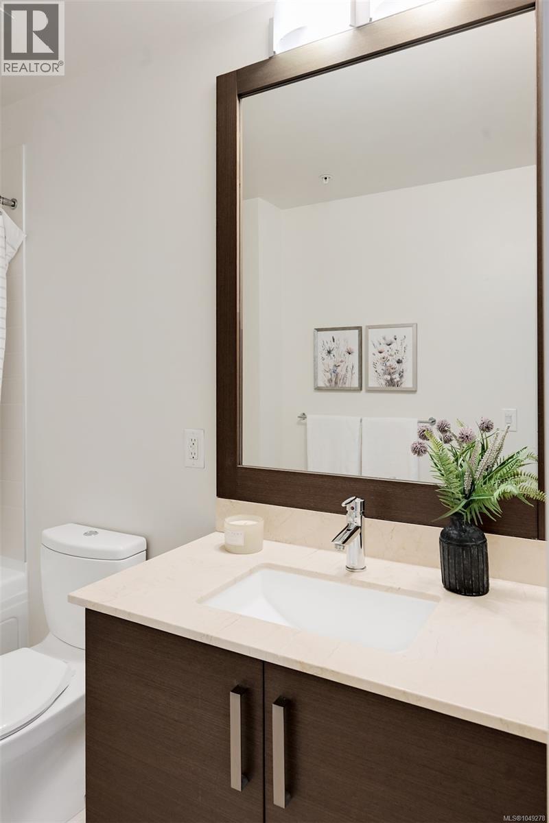 #406 399 Tyee Rd - 46