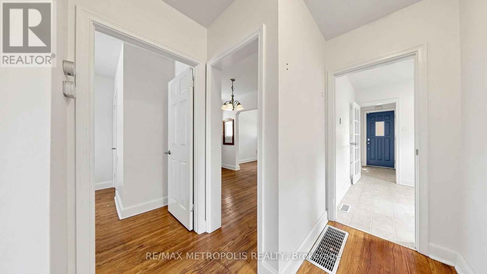 10 DAVIDSON AVENUE - 17