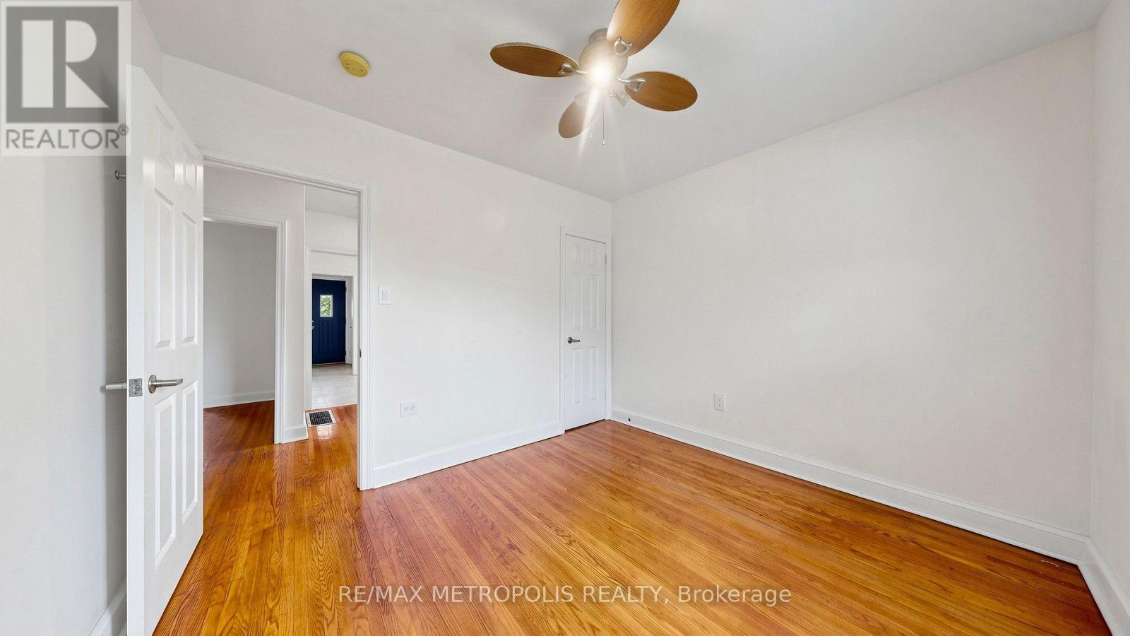 10 DAVIDSON AVENUE - 21