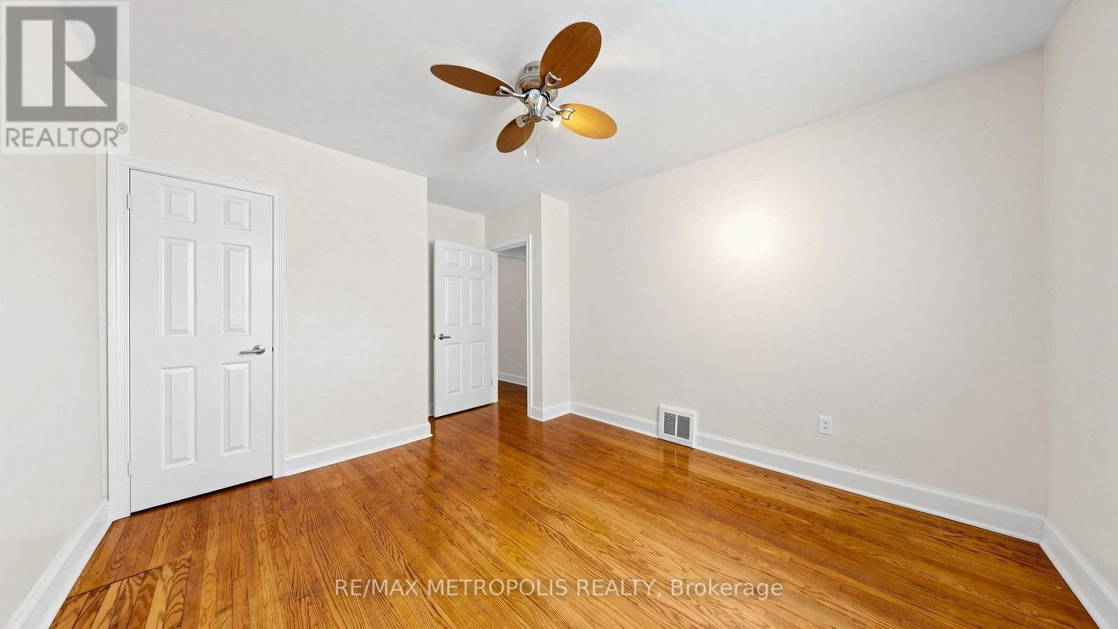 10 DAVIDSON AVENUE - 24