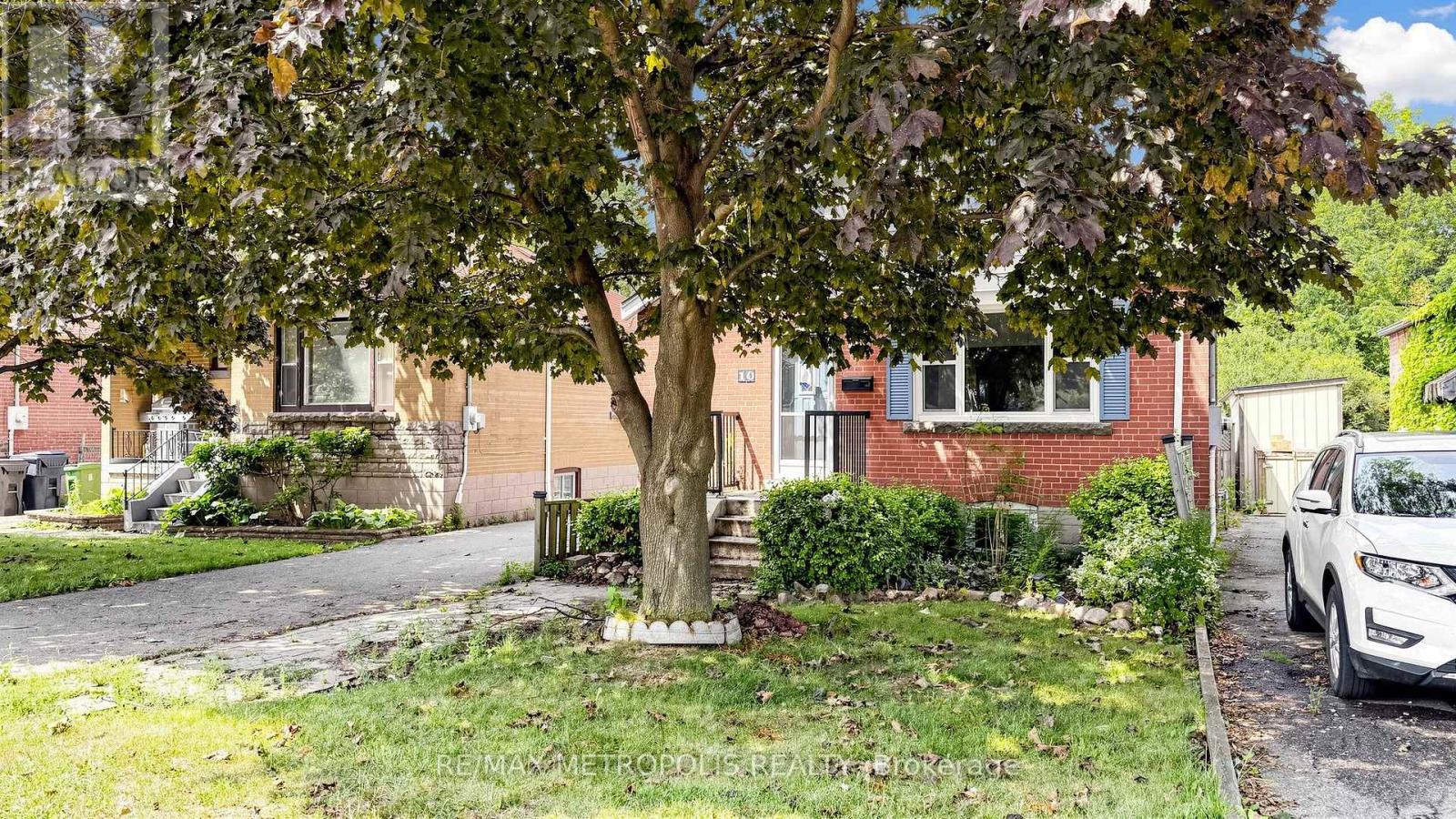 10 DAVIDSON AVENUE - 3