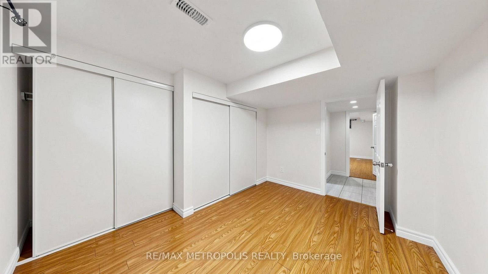 10 DAVIDSON AVENUE - Image 32