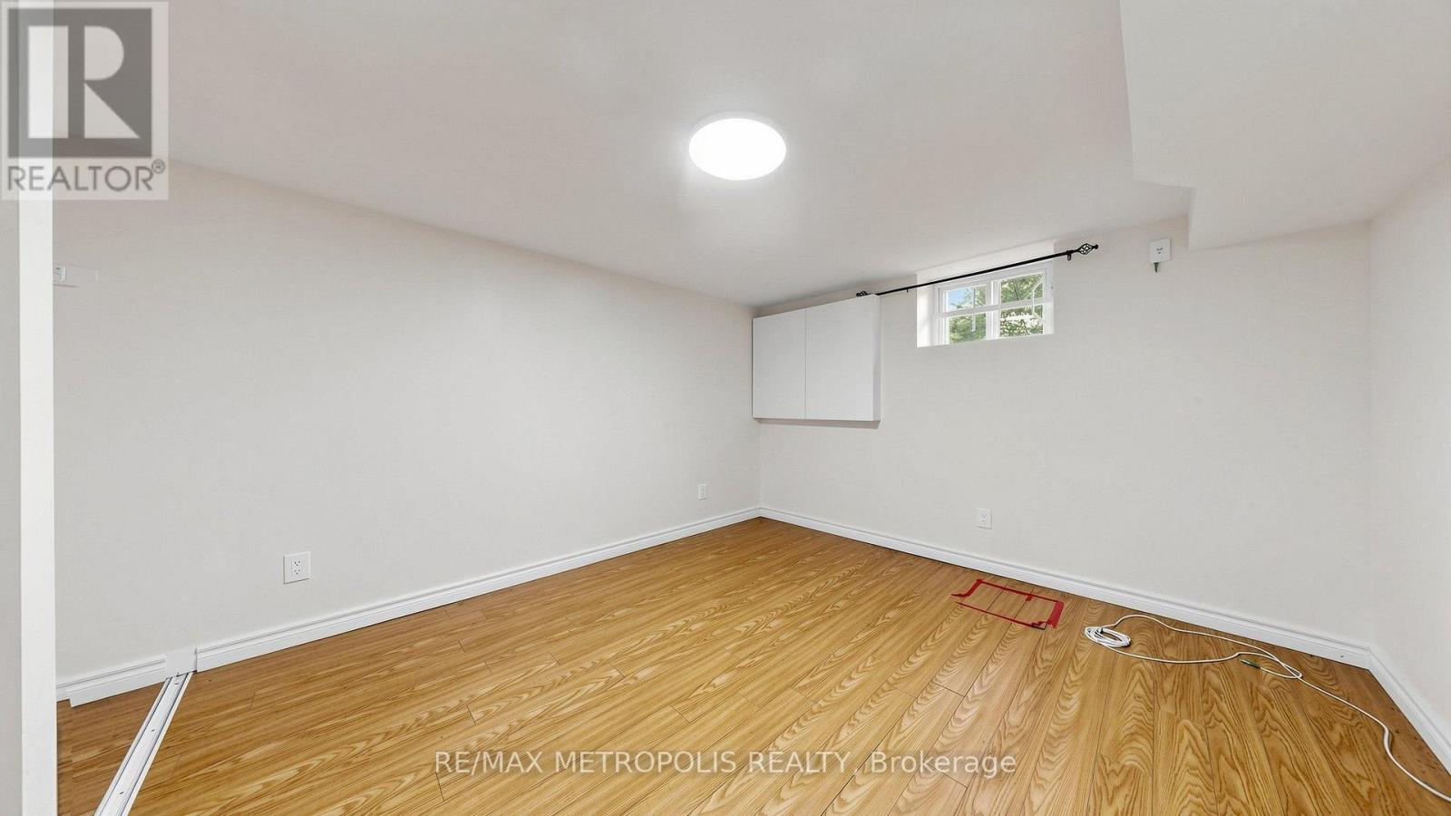 10 DAVIDSON AVENUE - Image 34