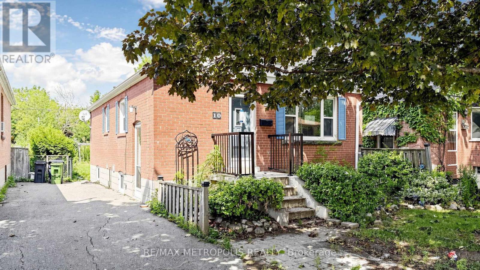 10 DAVIDSON AVENUE - 4