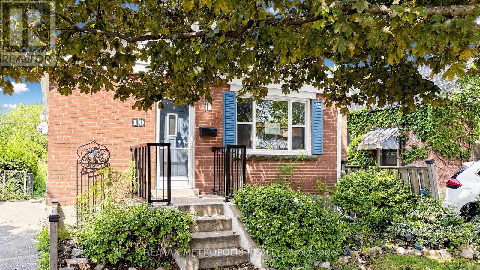 10 DAVIDSON AVENUE - 5