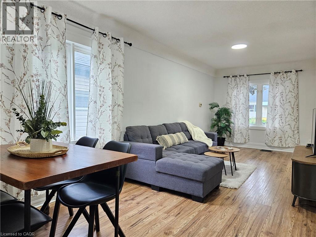 643 UPPER WELLINGTON Street - 10