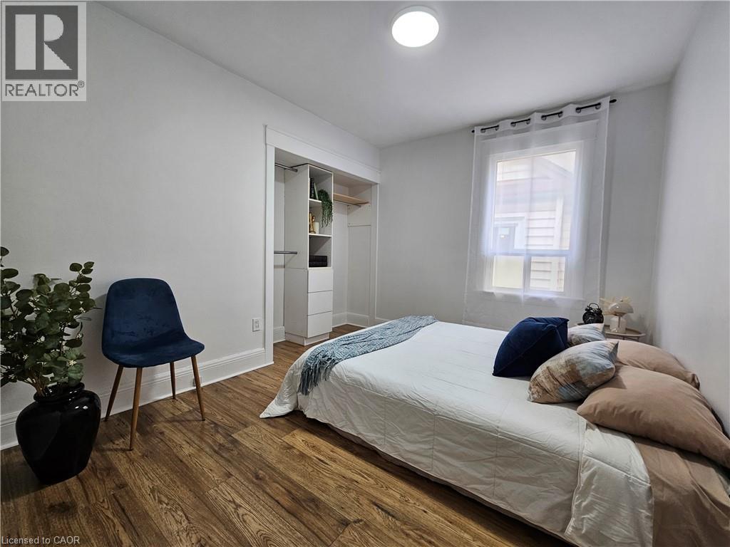 643 UPPER WELLINGTON Street - 12