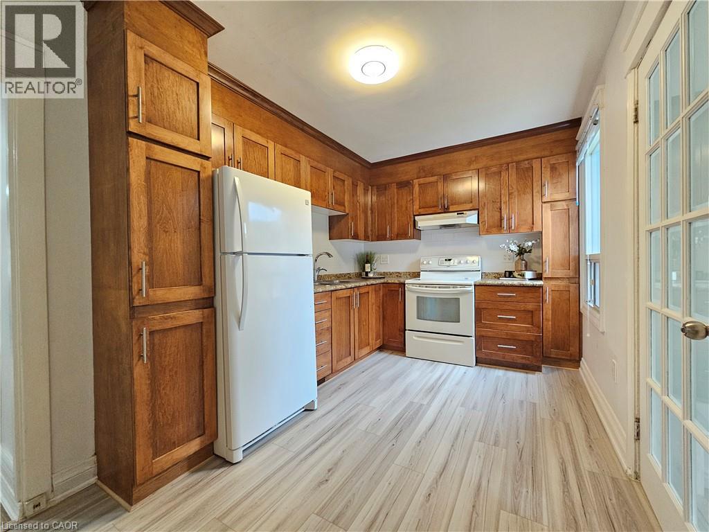 643 UPPER WELLINGTON Street - 15