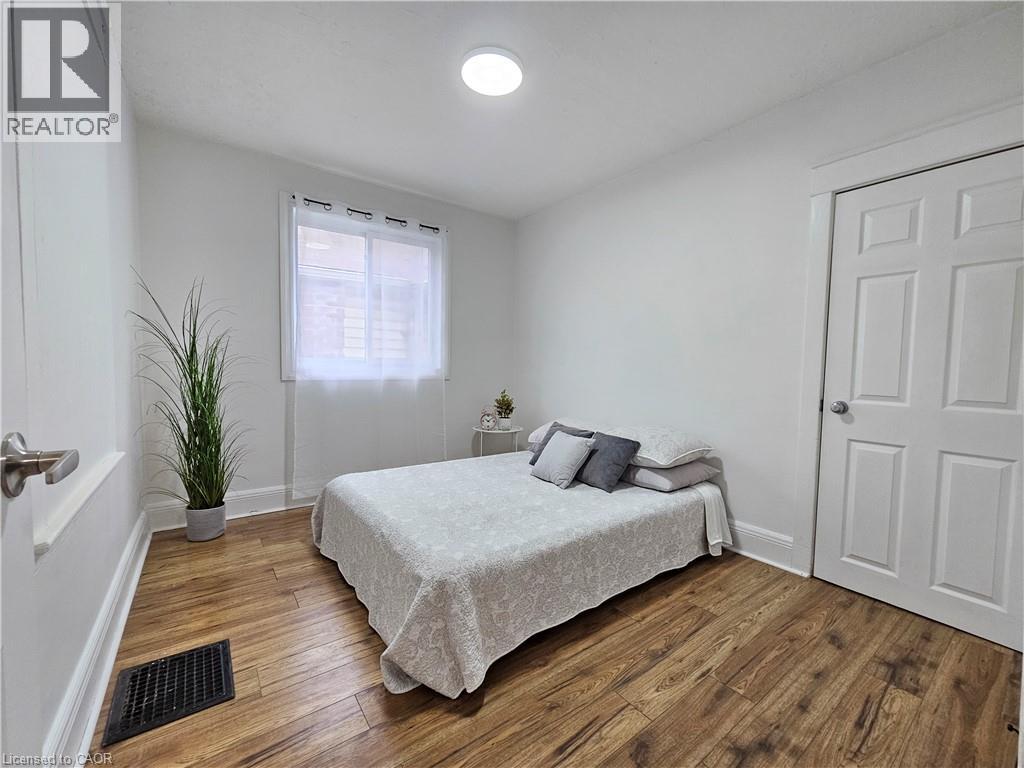 643 UPPER WELLINGTON Street - 7