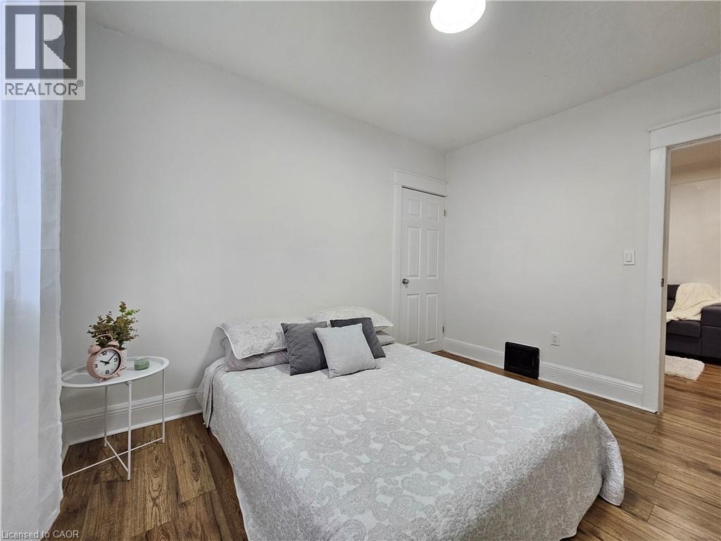 643 UPPER WELLINGTON Street - 8