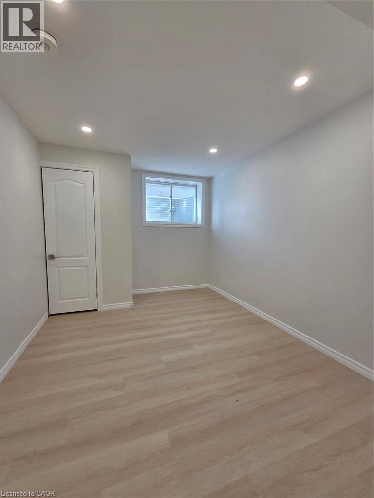 41 QUEENSGATE Crescent Unit# BSMT, Breslau — photo 5