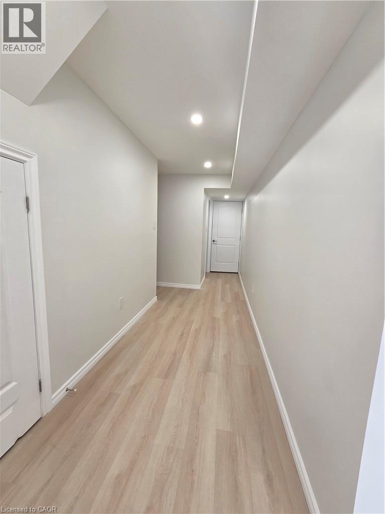 41 QUEENSGATE Crescent Unit# BSMT, Breslau — photo 8