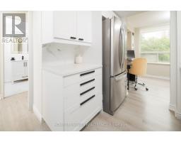 413 - 7 Townsgate Drive, Vaughan, ON L4J7Z9 Photo 15