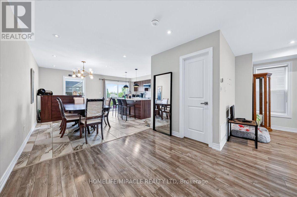 27- 1 Leggott Avenue, Barrie, ON photo 23