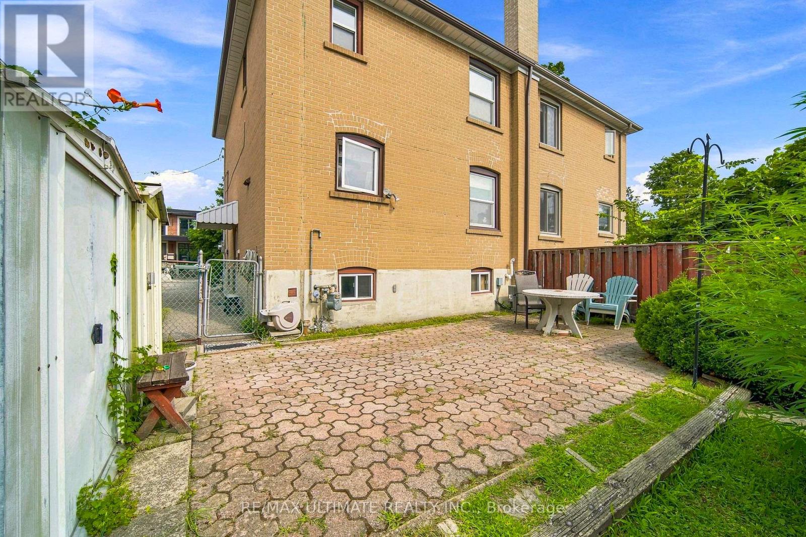 239 EILEEN AVENUE - 22