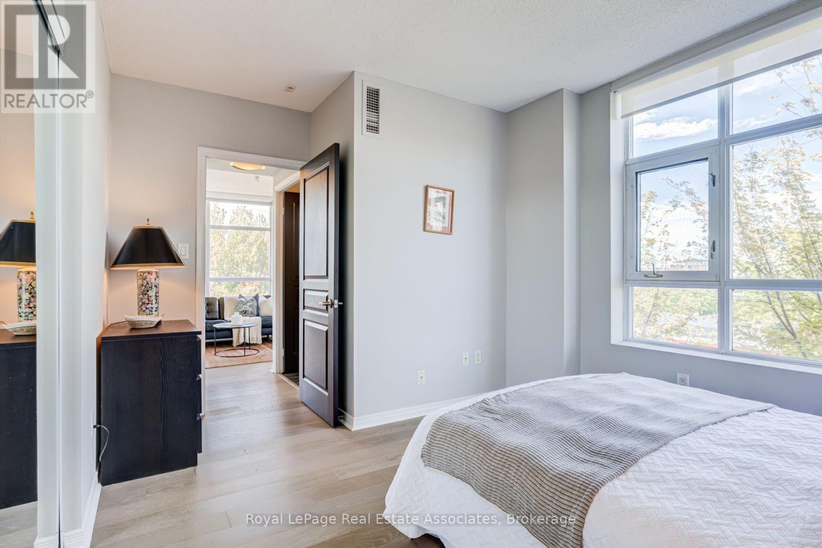 #605 2495 DUNDAS STREET W - 13