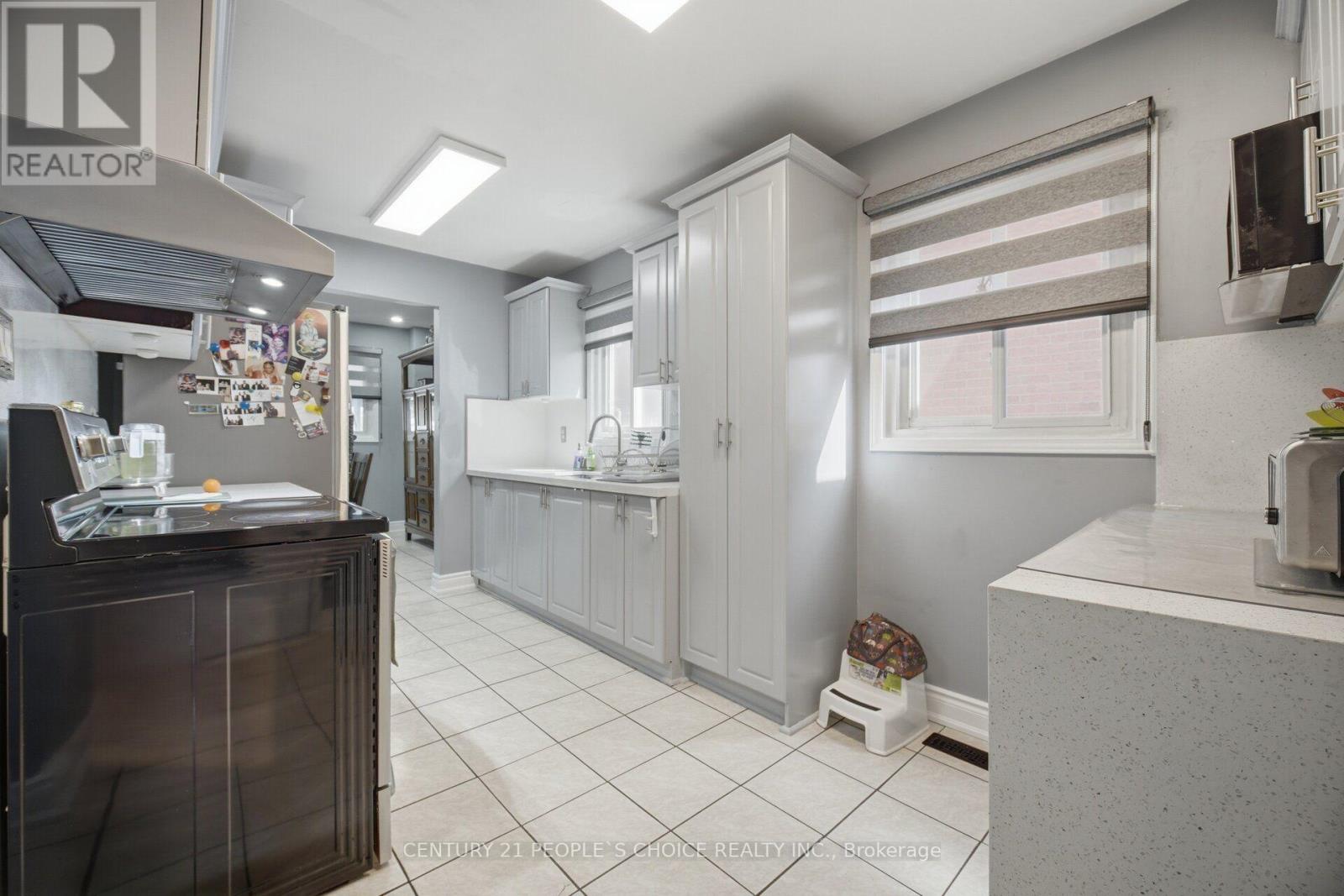 49 CATHY JEAN CRESCENT - 15