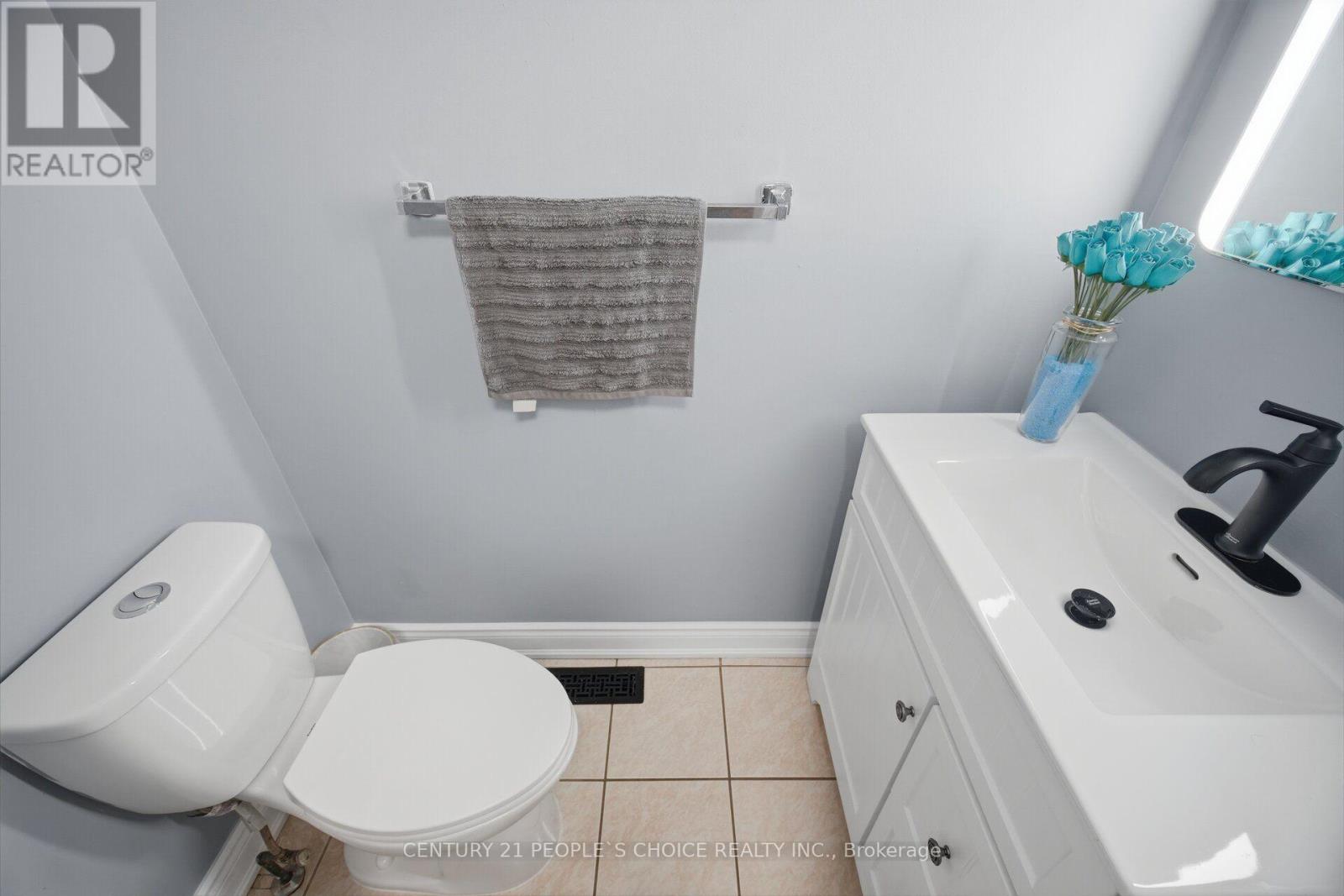 49 CATHY JEAN CRESCENT - 20