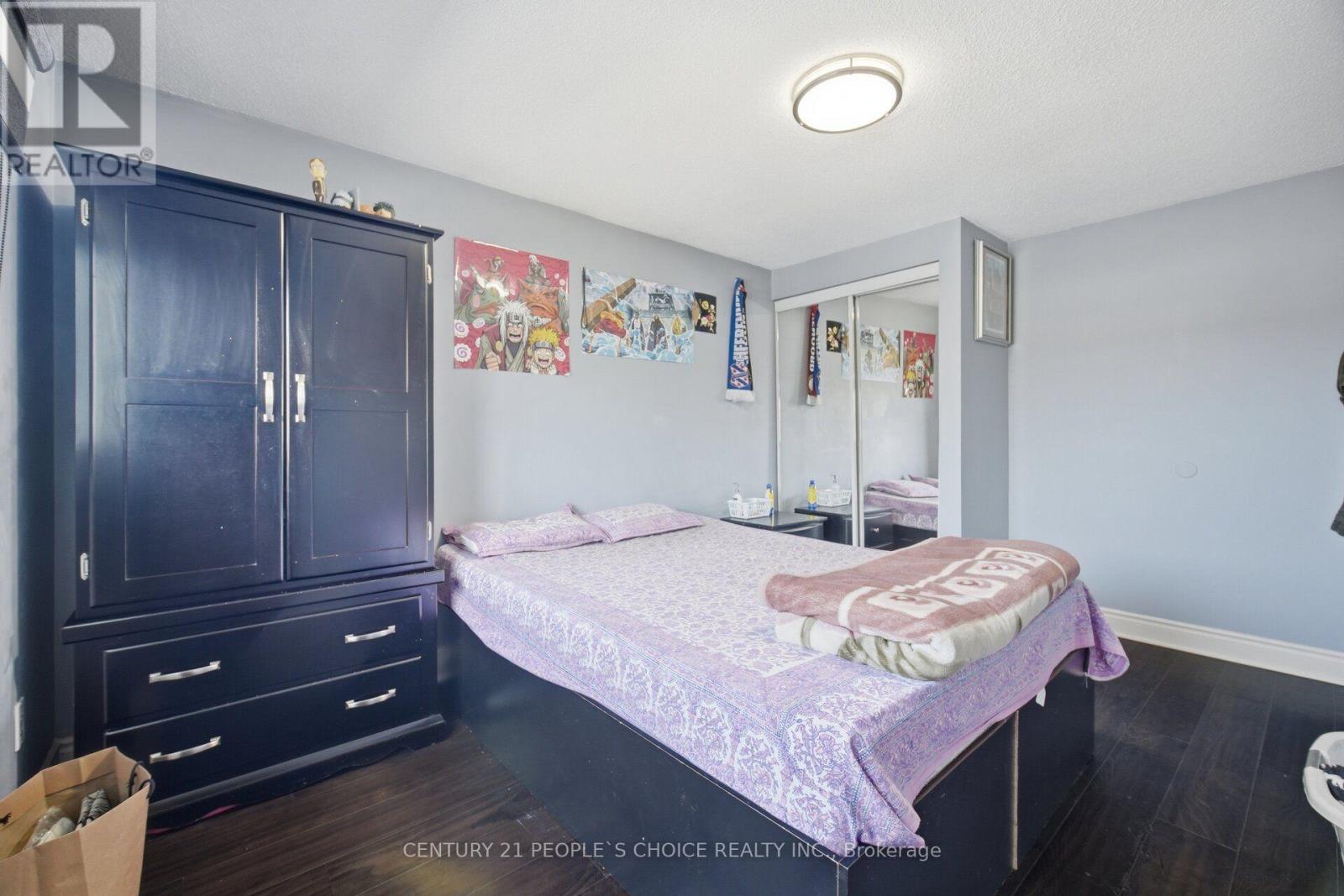 49 CATHY JEAN CRESCENT - 27