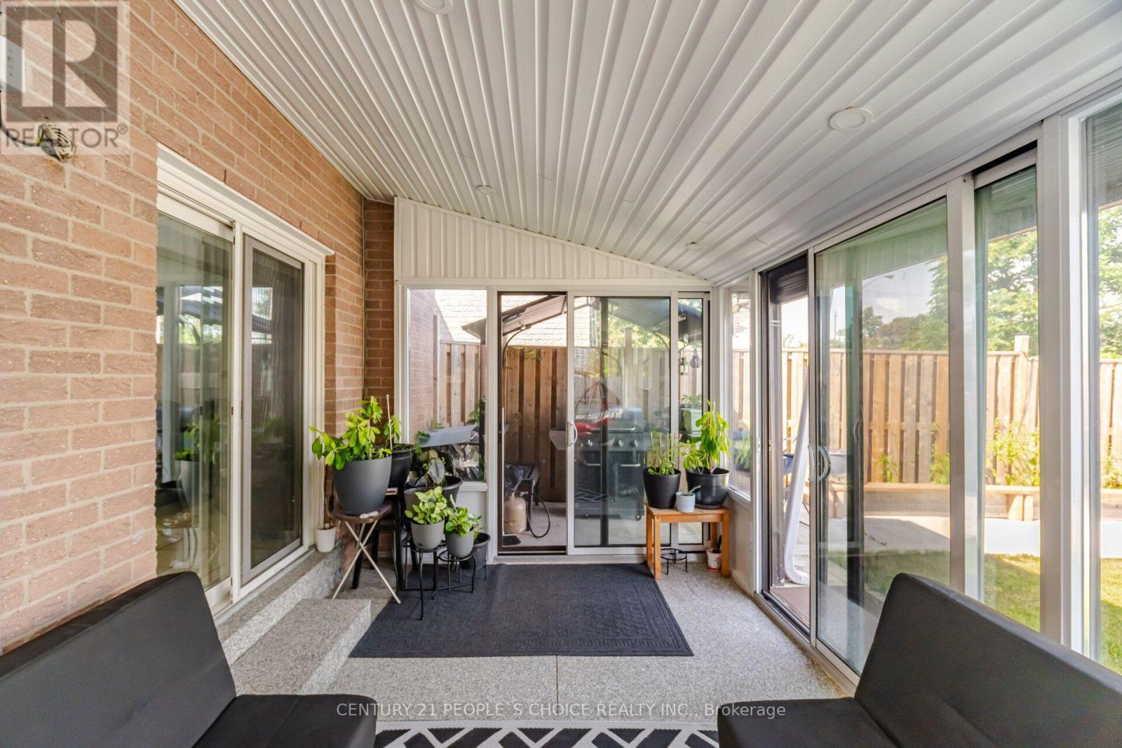 49 CATHY JEAN CRESCENT - 40