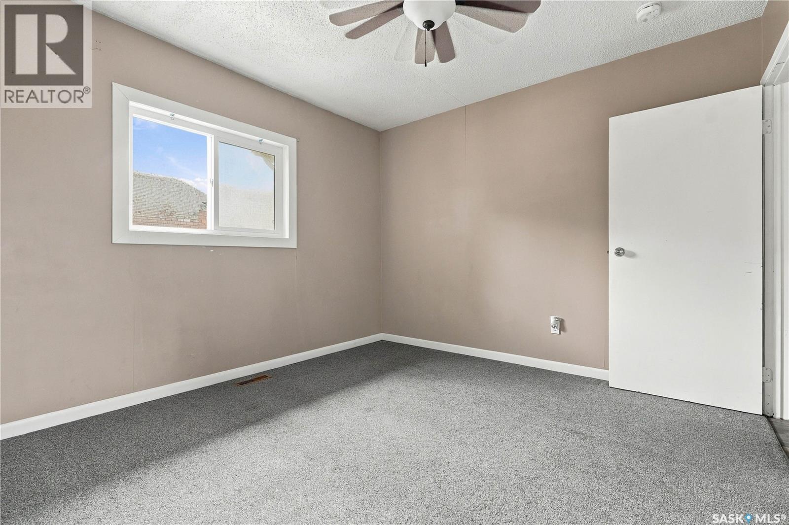 1518 I AVENUE N, Saskatoon — photo 16
