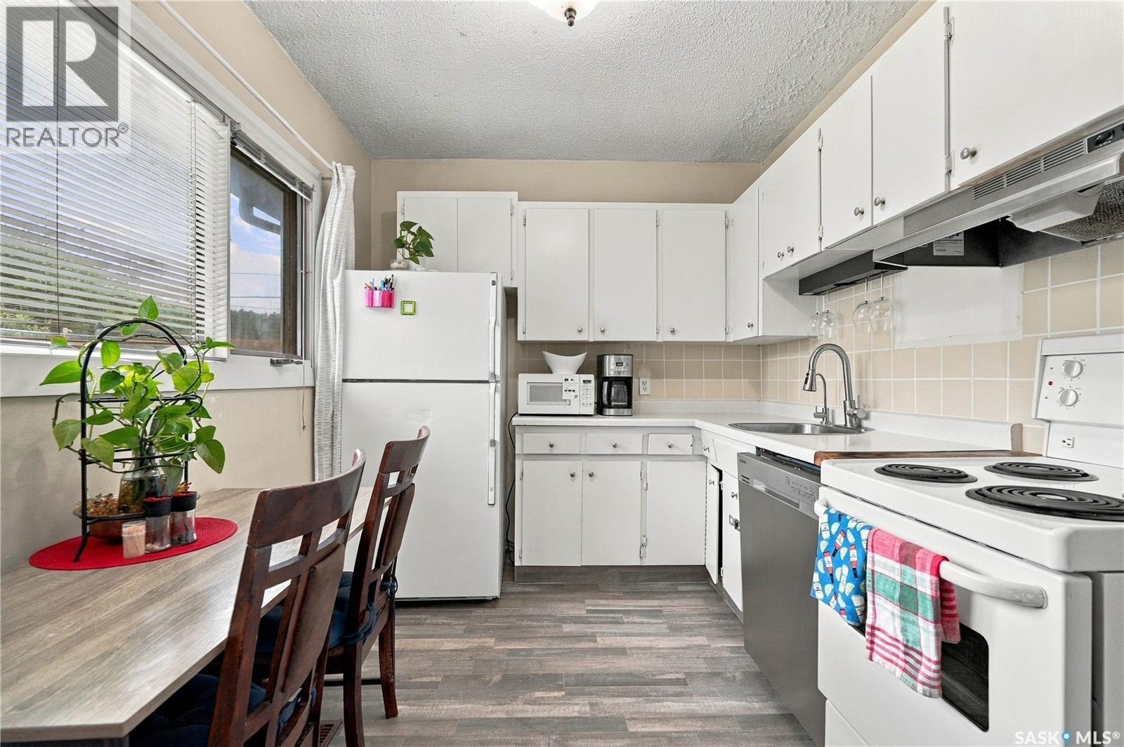 1518 I AVENUE N, Saskatoon — photo 20