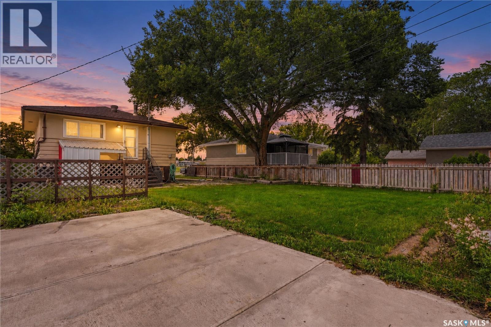 1518 I AVENUE N - 42