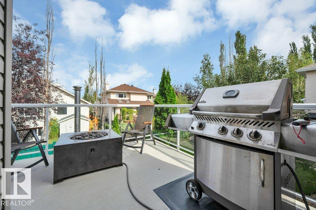 739 HALIBURTON CR NW - 23