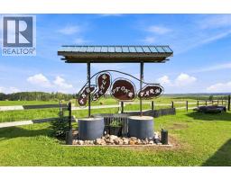 Primary Bedroom - 45040 421a Township, Rural Ponoka County, AB T0C2J0 Photo 8