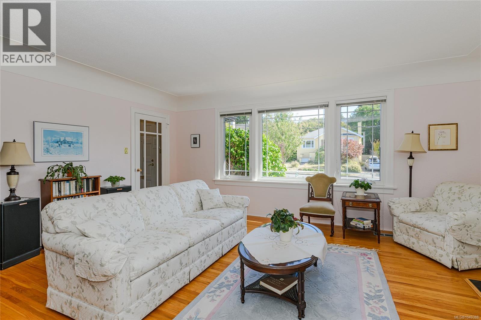 244 Moss St - 3