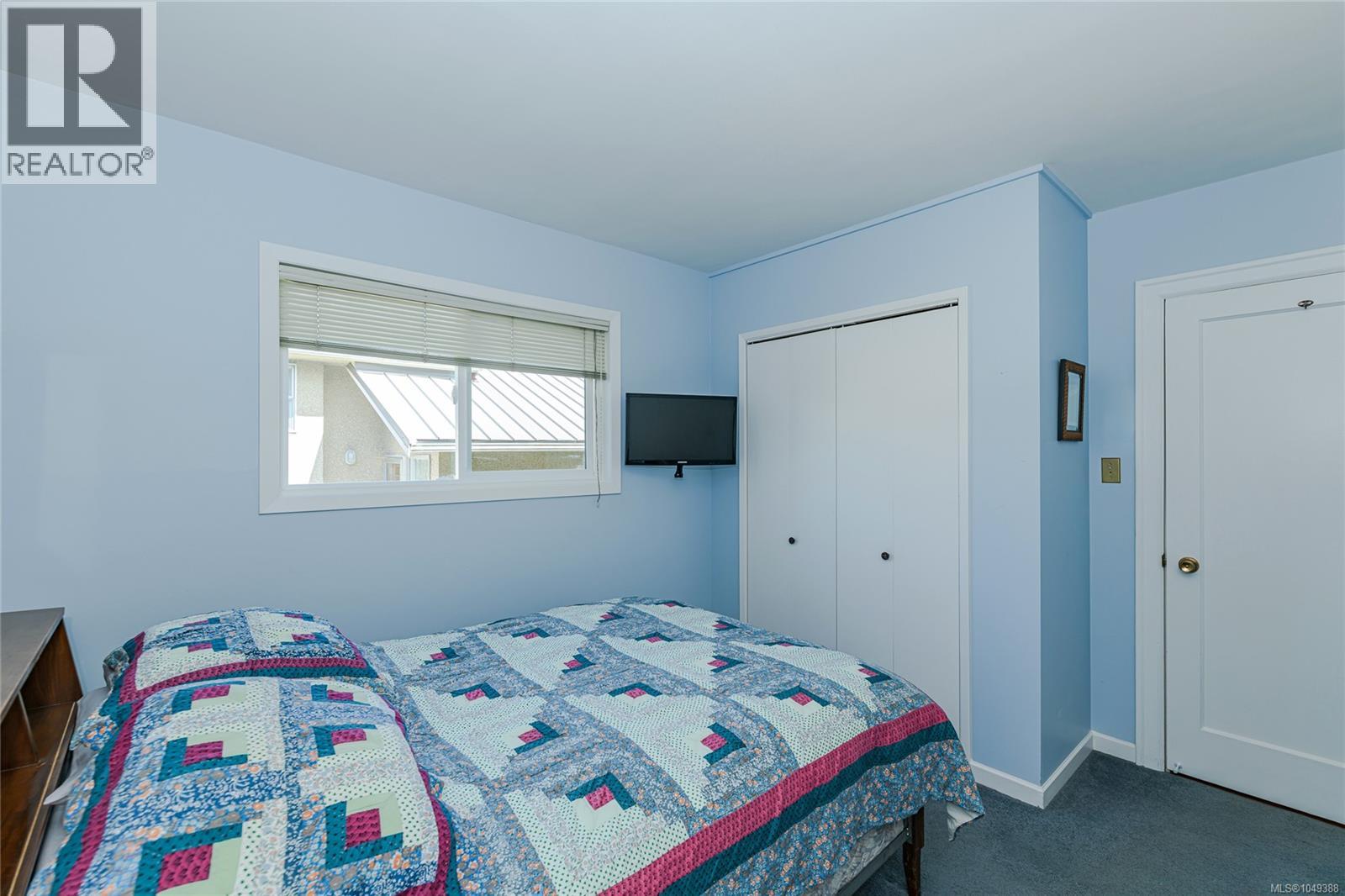 244 Moss St - 18