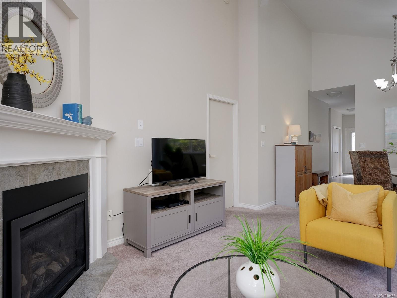 #3 3633 Cedar Hill Rd - 18