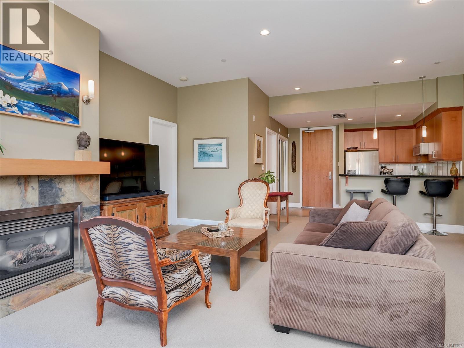 #413 1325 Bear Mountain Pkwy - 4