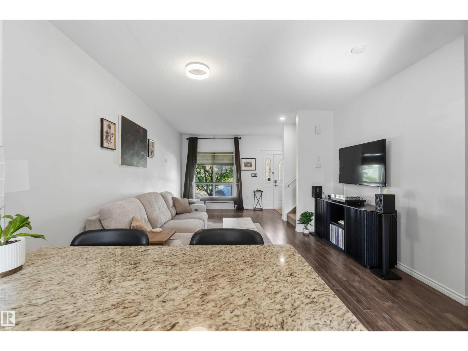 2689 SIR ARTHUR CURRIE WY NW - 11
