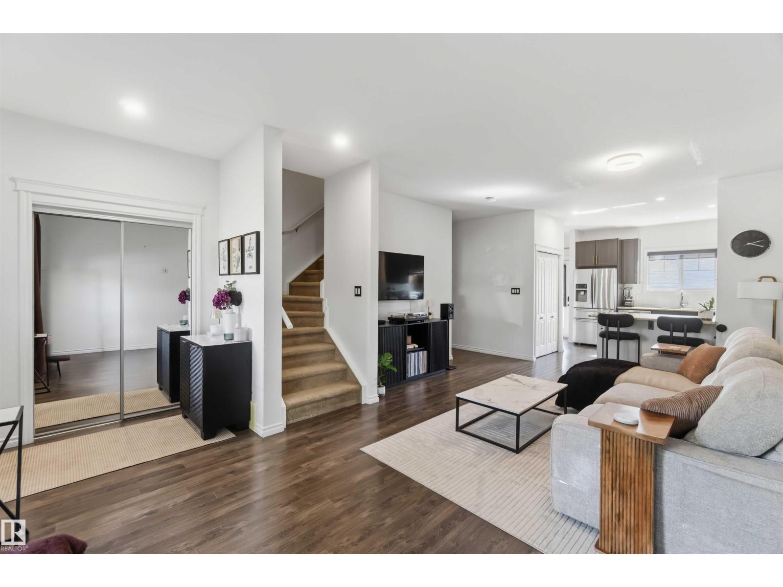 2689 SIR ARTHUR CURRIE WY NW - 5