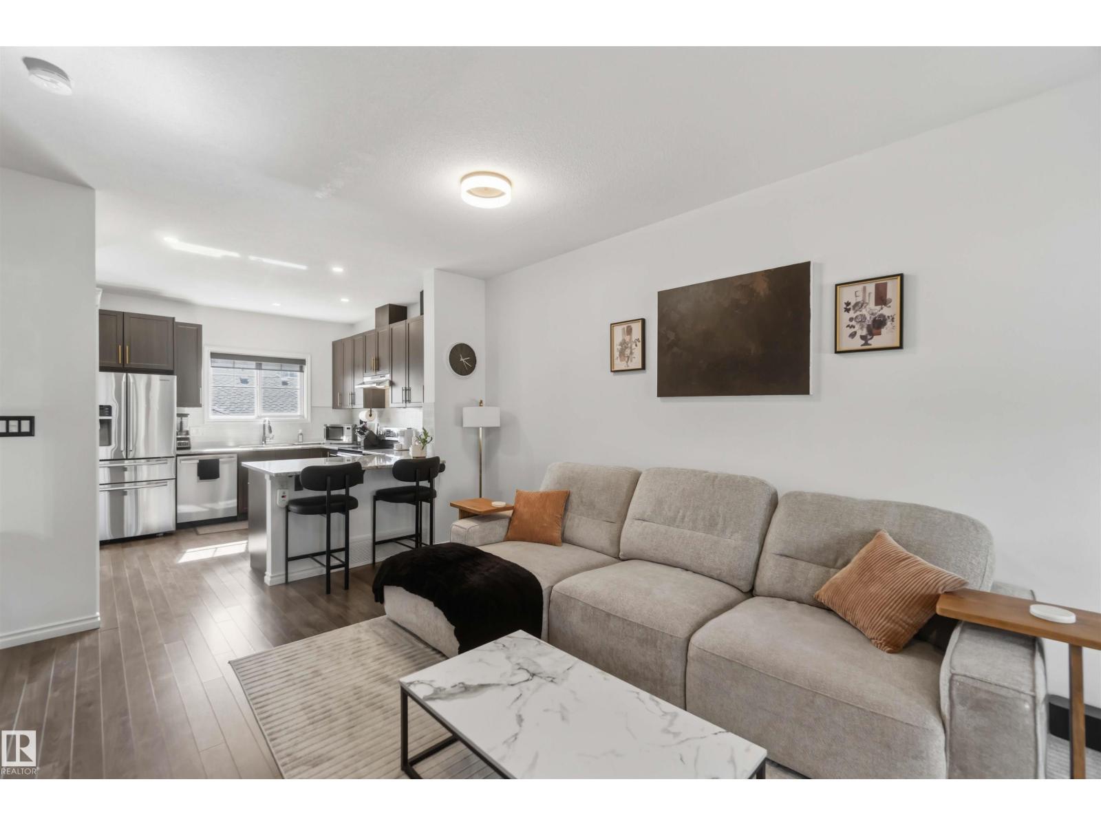 2689 SIR ARTHUR CURRIE WY NW - 9