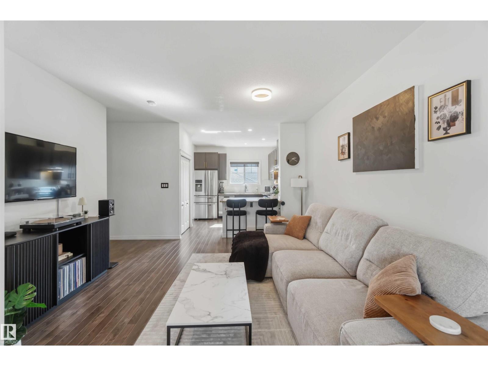 2689 SIR ARTHUR CURRIE WY NW - 8