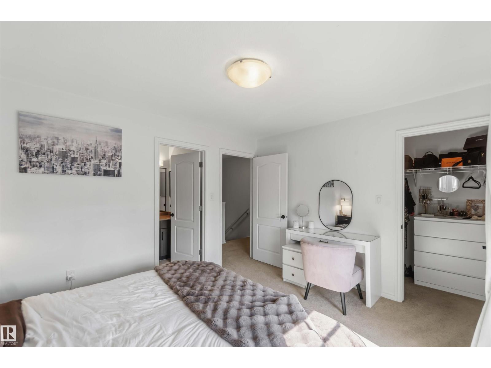 2689 SIR ARTHUR CURRIE WY NW - 34