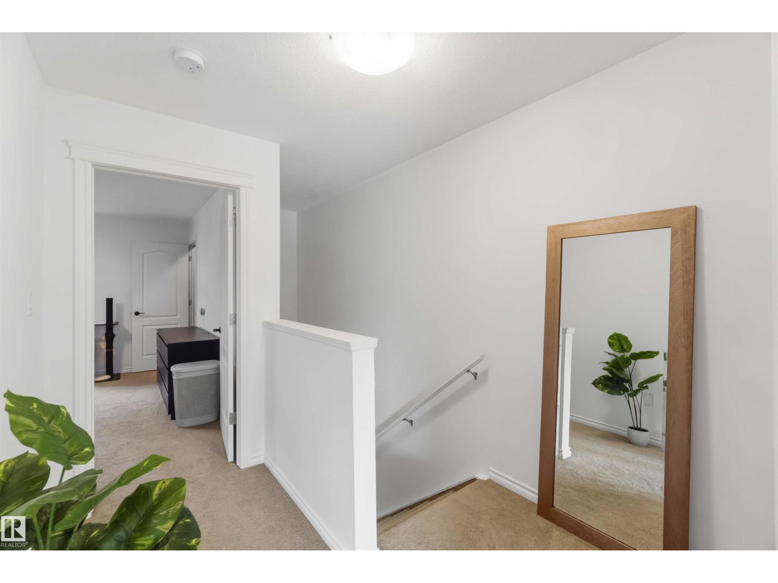 2689 SIR ARTHUR CURRIE WY NW - 29